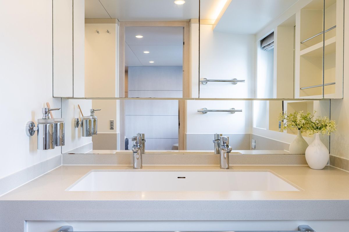 2018 Van der Valk 85 