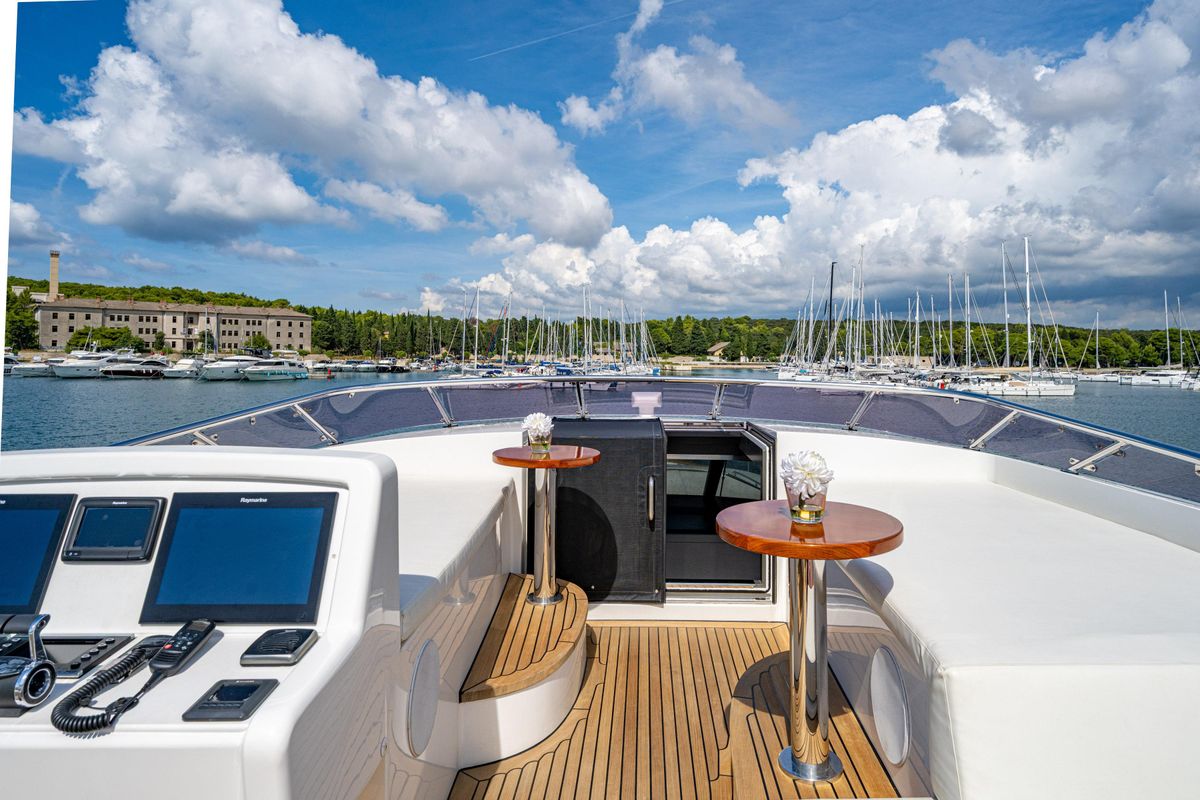 2018 Van der Valk 85 