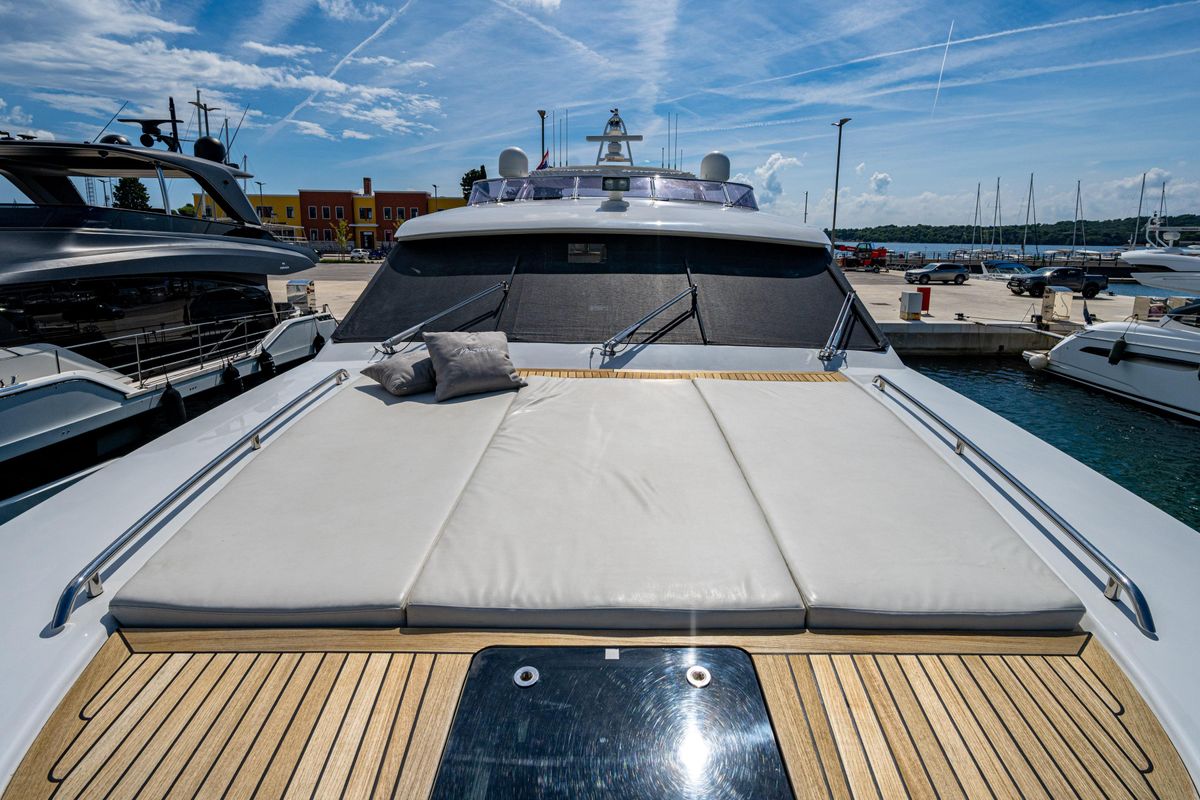 2018 Van der Valk 85 