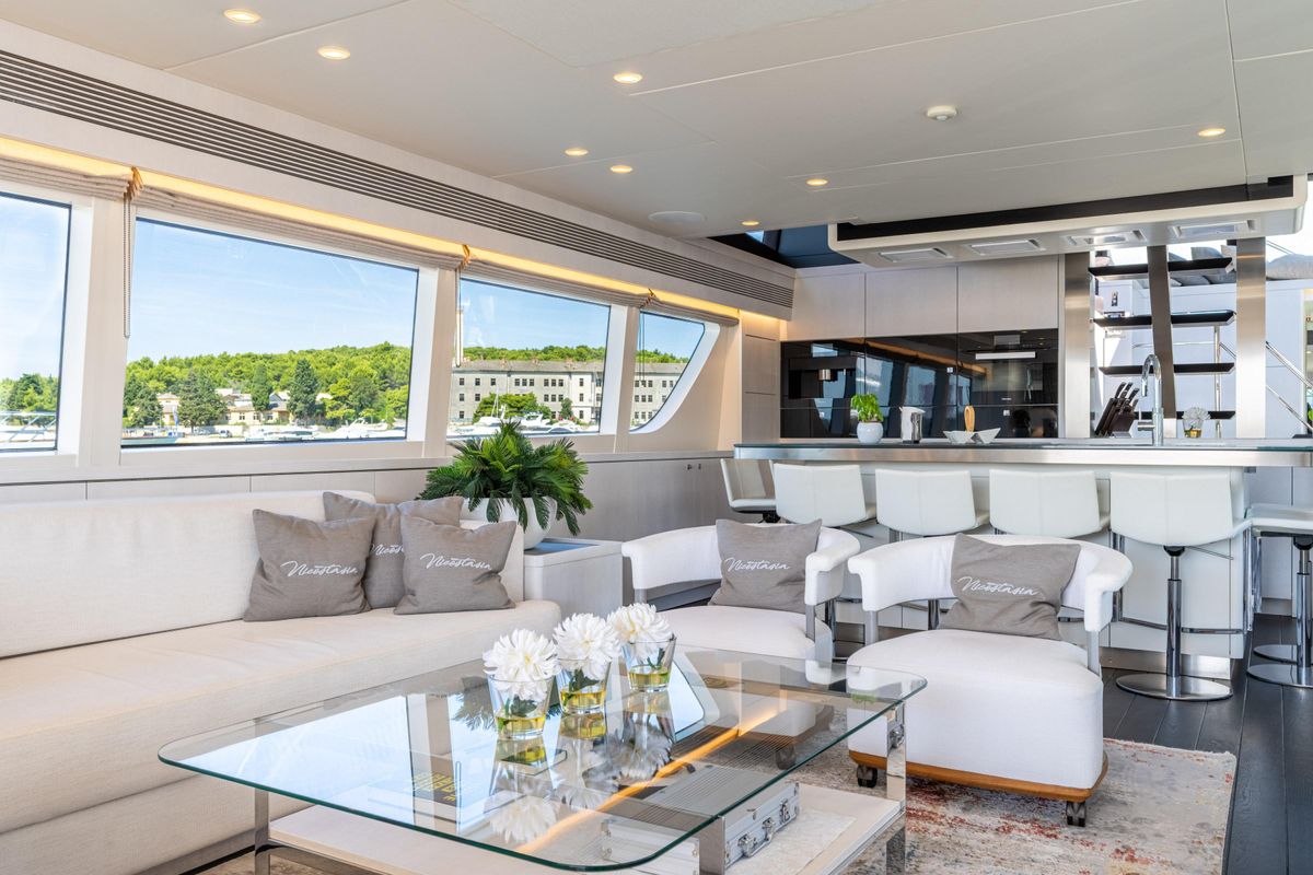 2018 Van der Valk 85 