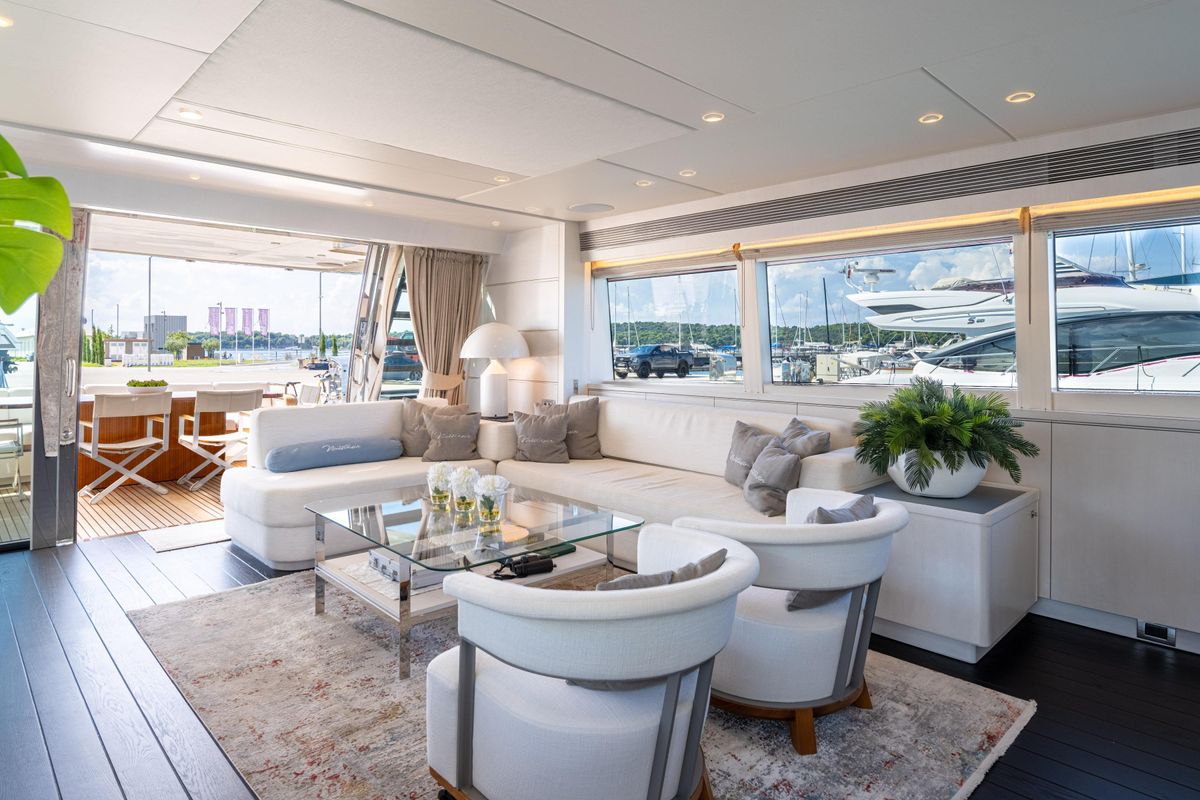 2018 Van der Valk 85 