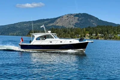 Mainship Pilot 34