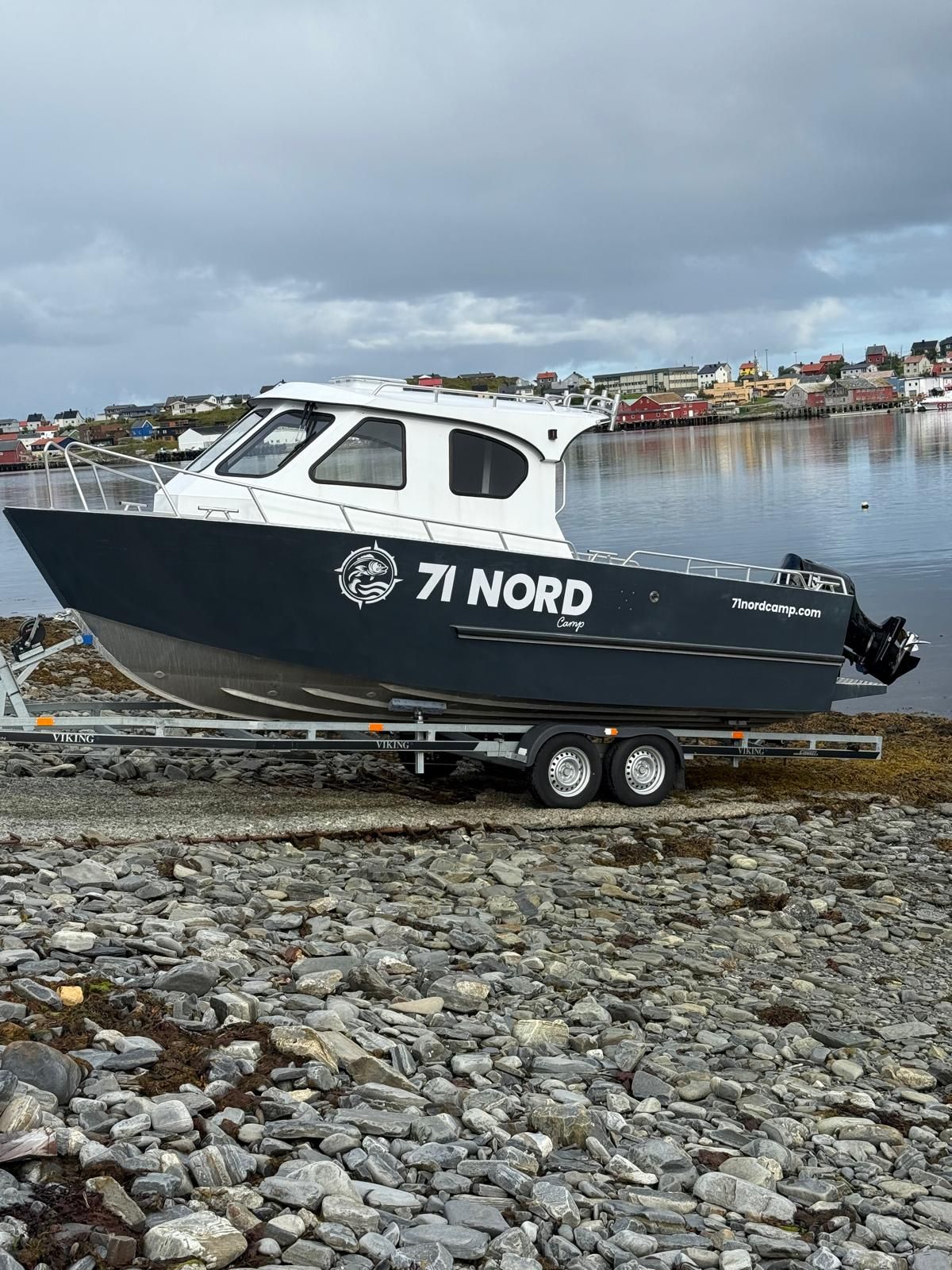 2023 Custom VIKING 700