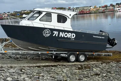 2023 Custom VIKING 700