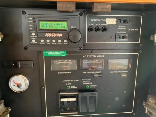  Yacht Photos Pics Control panel of a 2002 Carver 450 Voyager Pilothouse boat.