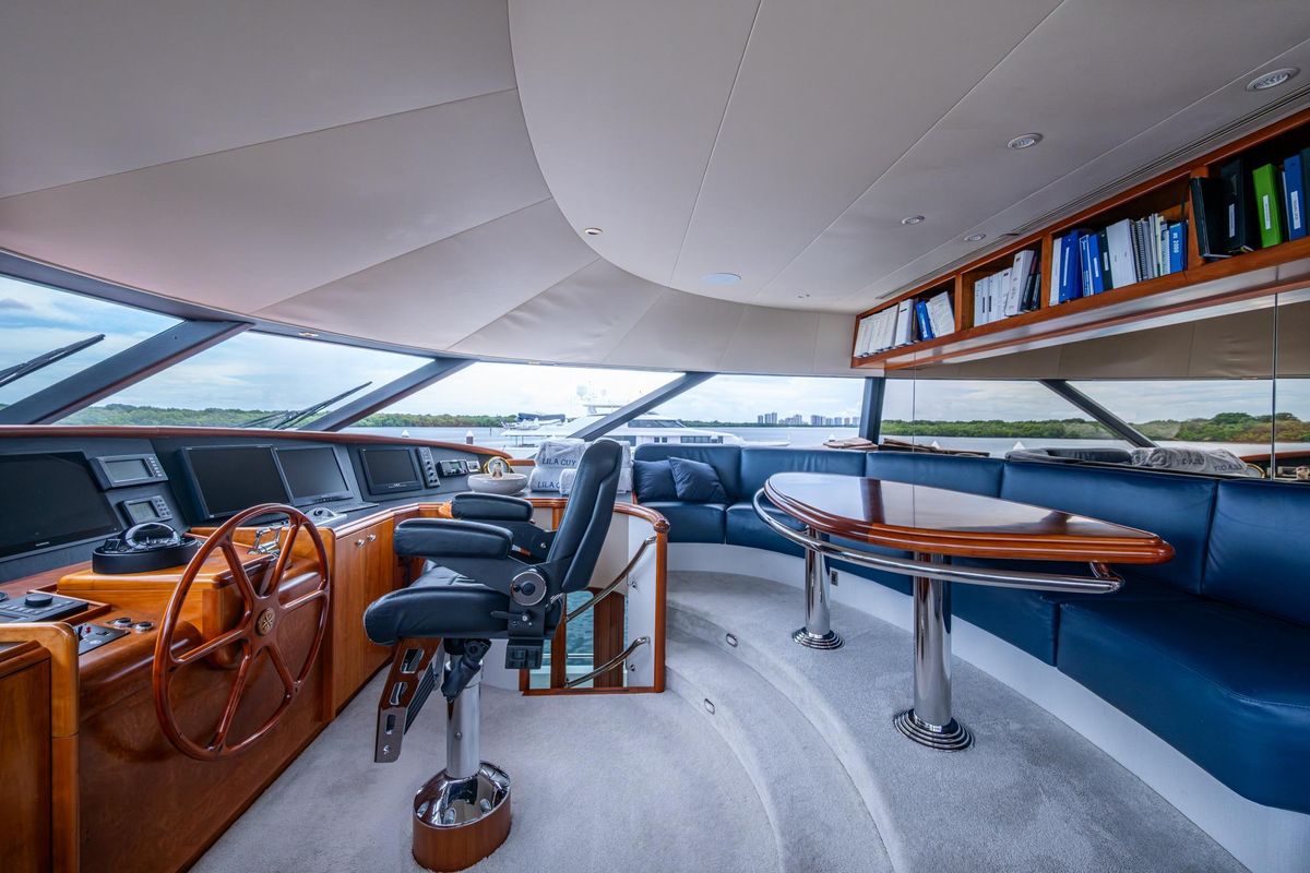 2006 Westport 112 