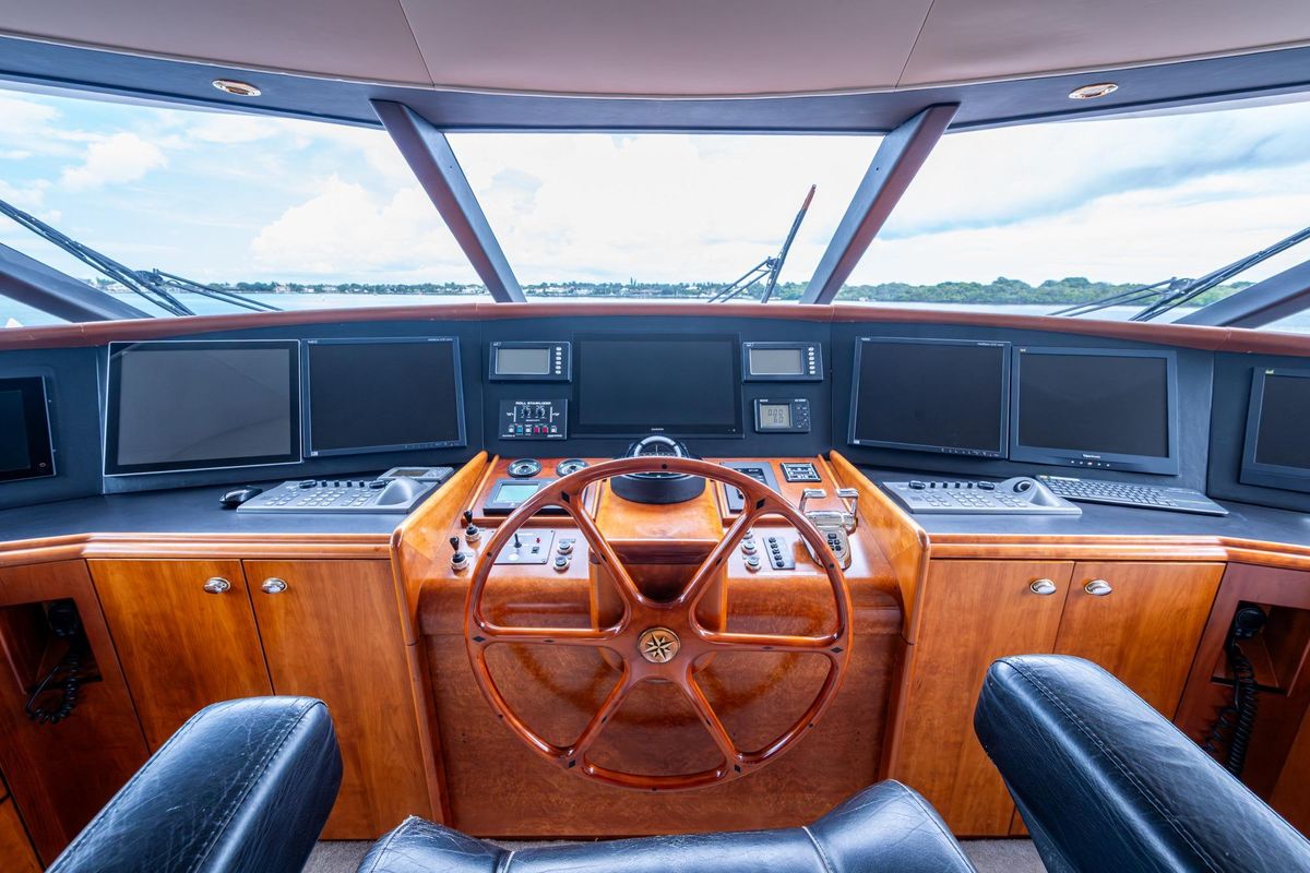 2006 Westport 112 
