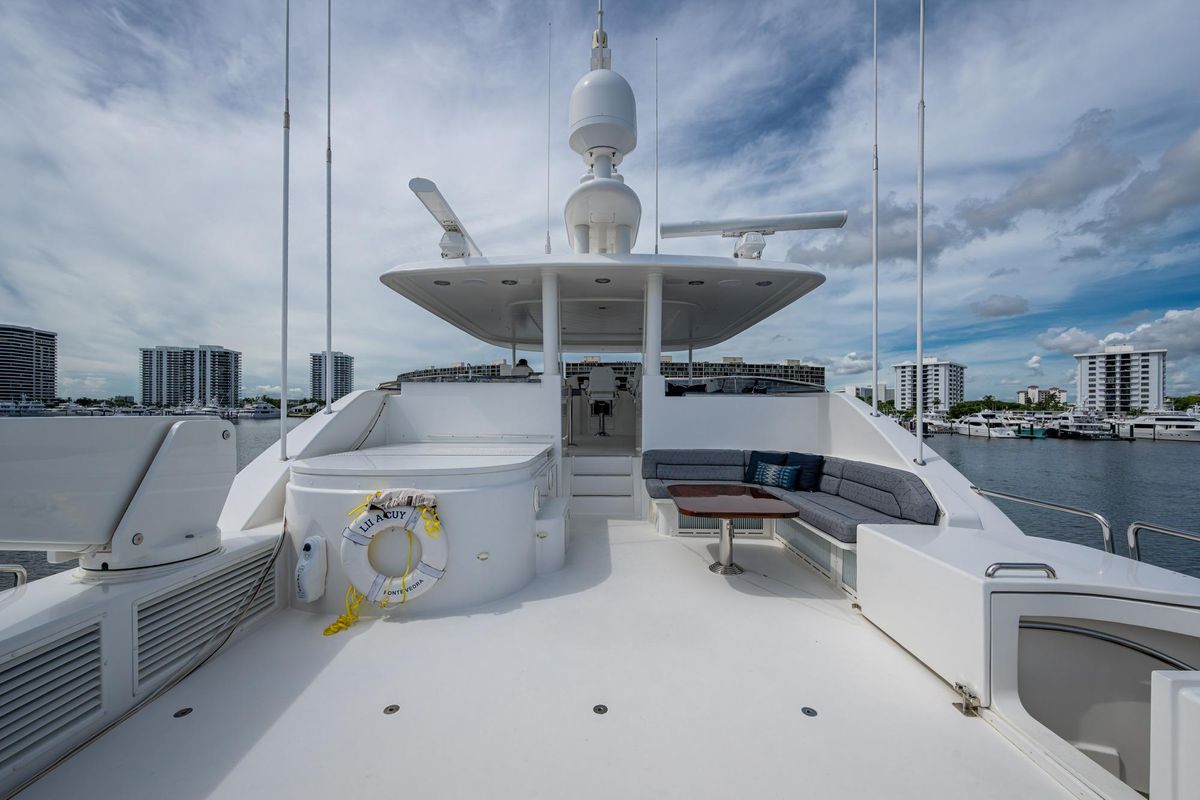 2006 Westport 112 