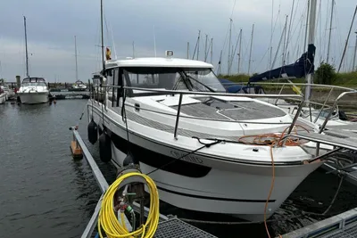2019 Jeanneau Merry Fisher 1095 FLY