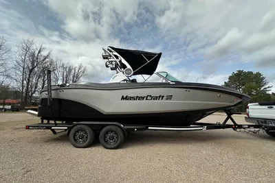 MasterCraft XT22