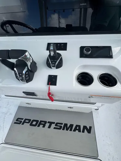  Yacht Photos Pics 2025 Sportsman 302 Open - Image 14