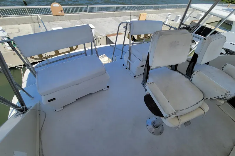  Yacht Photos Pics Bridge Helm Seating
