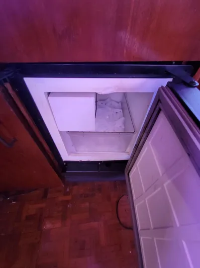  Yacht Photos Pics Salon Icemaker