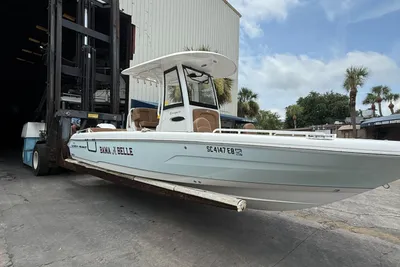 Sea Hunt Escape 25