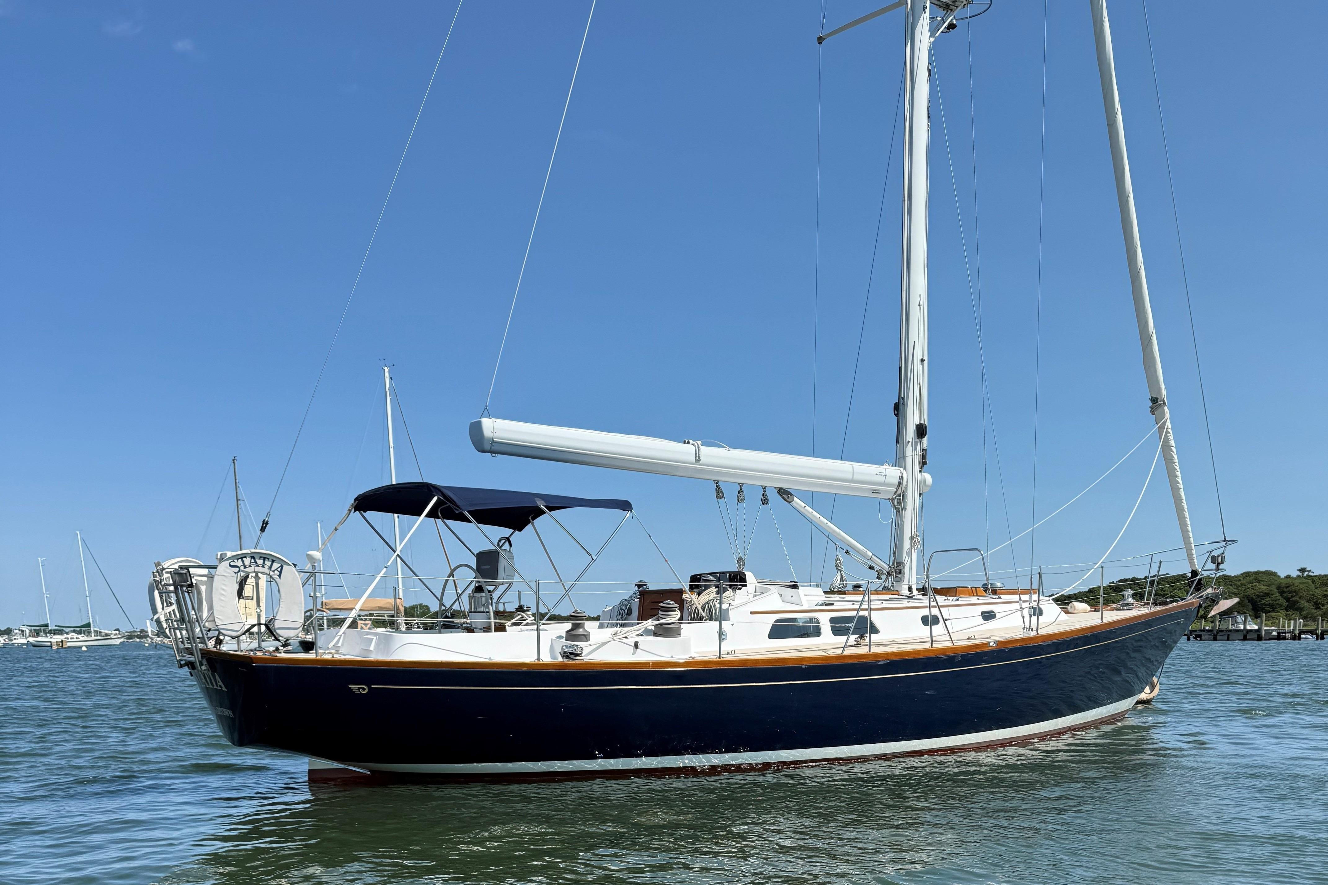 Hinckley Sou'wester 42 Sloop