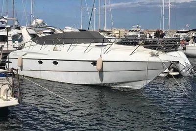 2000 Cranchi Endurance 39