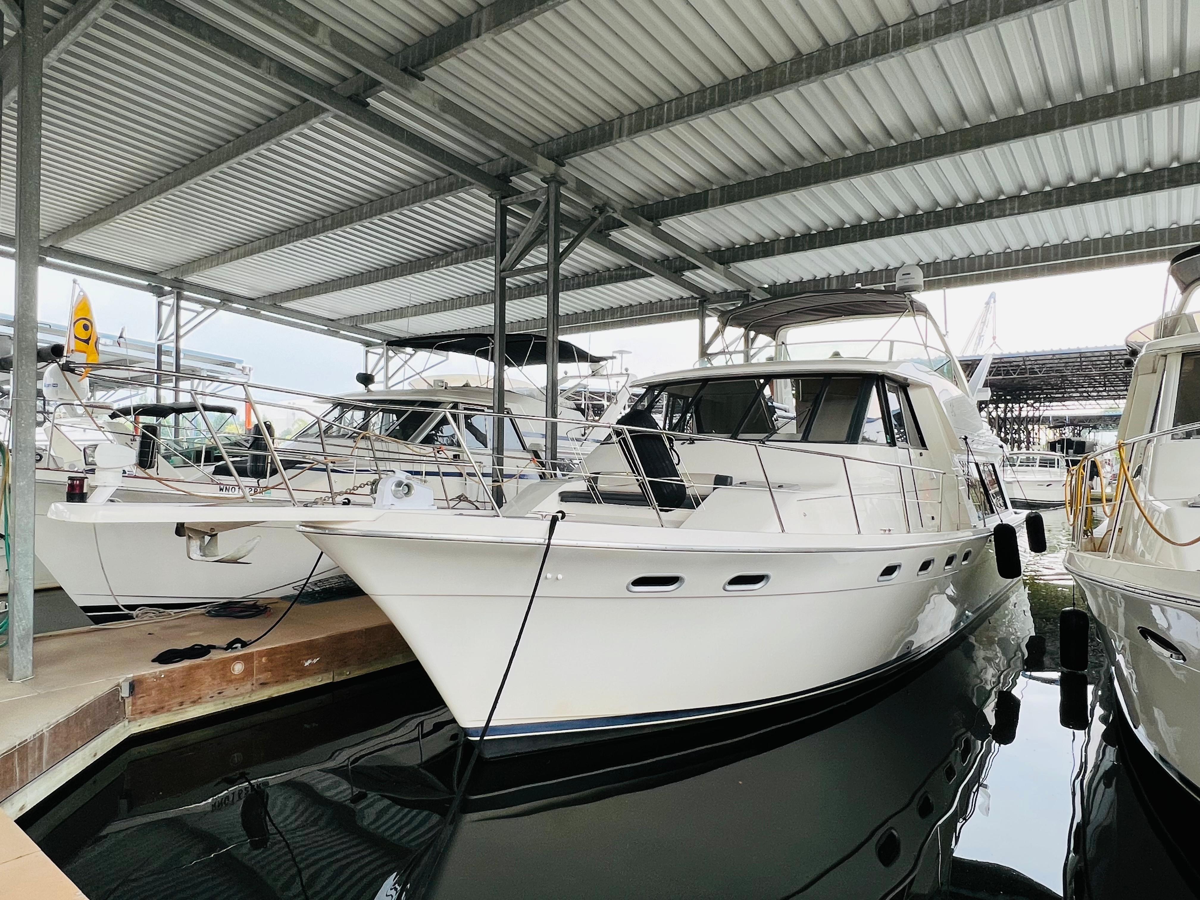 1998 Bayliner 4788 Pilot House Motoryacht
