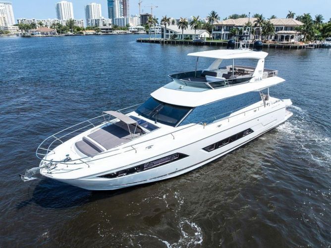 2018 Prestige 68 