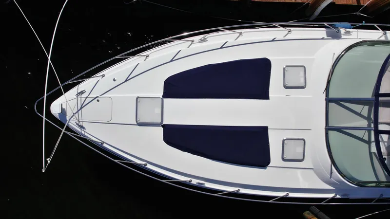 40 Formula Pc Yacht Photos Pics Overhead view of a 2006 Formula 40 PC yacht docked in water.