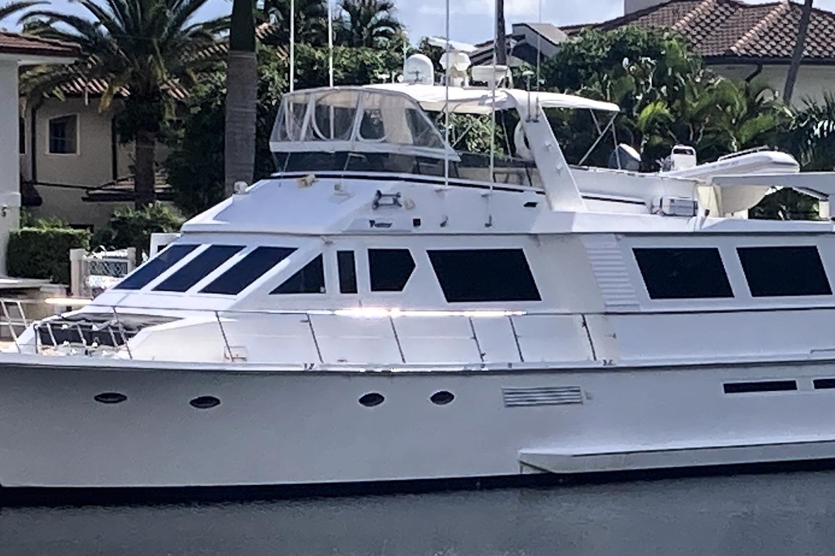 Viking 70 Cockpit Motor Yacht