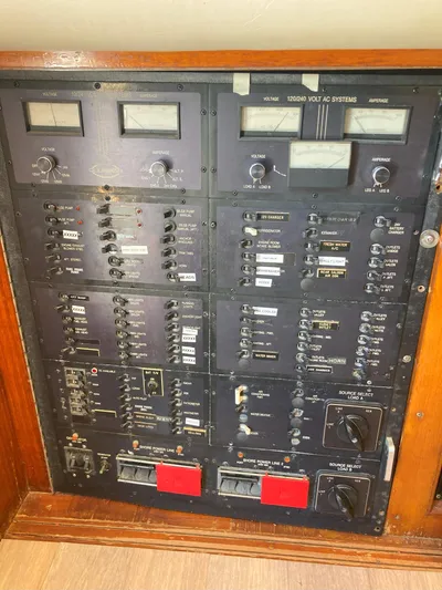 Raiders Yacht Photos Pics Electrical control panel of a 1988 Viking 70 Cockpit Motor Yacht.