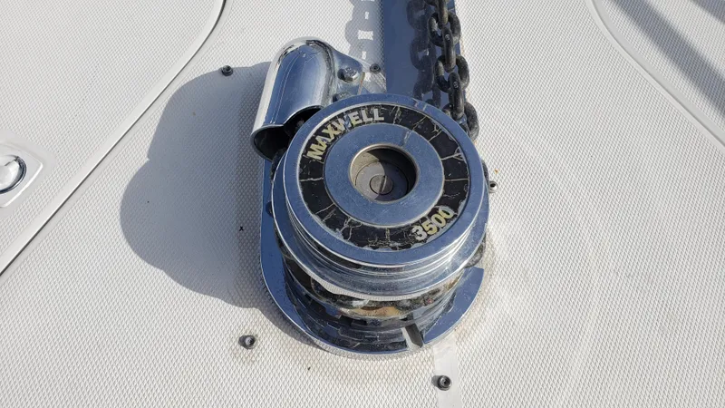 Happy Ours Yacht Photos Pics Maxwell 3500 windlass on 2007 Marquis 55 LS yacht deck.