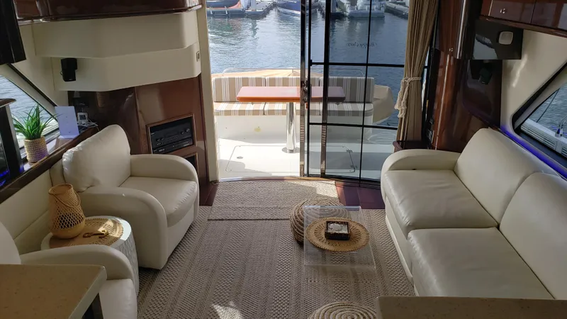 Happy Ours Yacht Photos Pics 