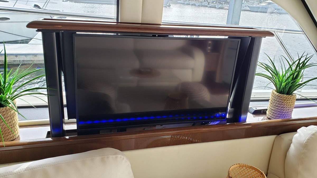 2007 Marquis 55 