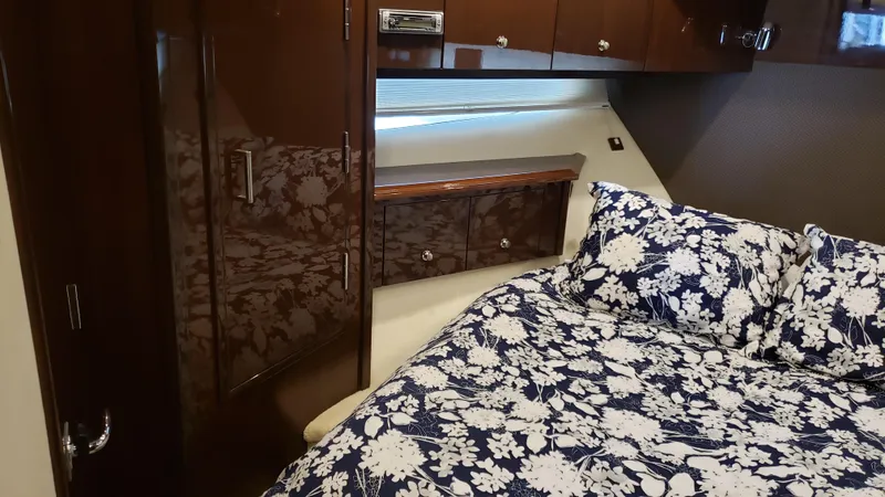 Happy Ours Yacht Photos Pics 