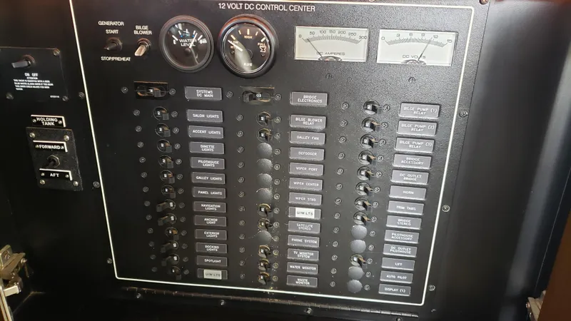 Happy Ours Yacht Photos Pics 