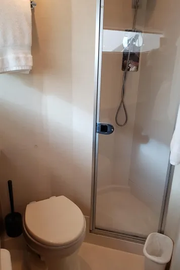 Happy Ours Yacht Photos Pics 