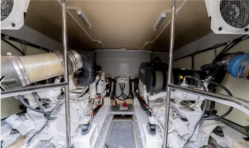 Happy Ours Yacht Photos Pics 