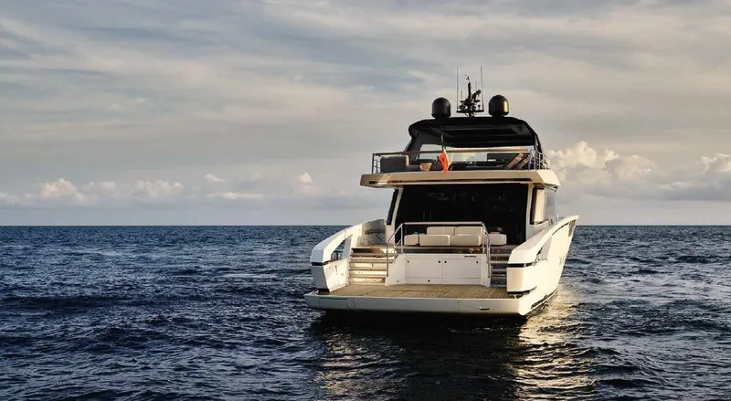 Sx88-118 Yacht Photos Pics 