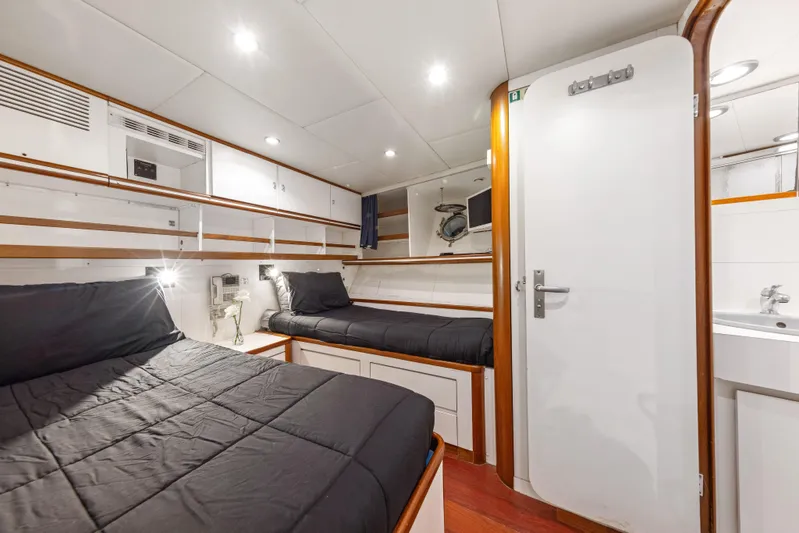 Mistress Yacht Photos Pics 