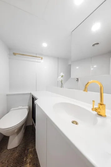 Mistress Yacht Photos Pics 