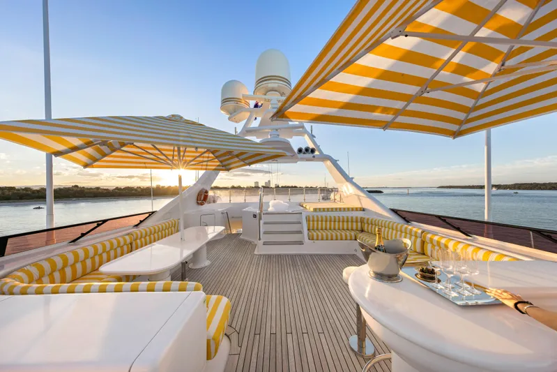 Mistress Yacht Photos Pics 