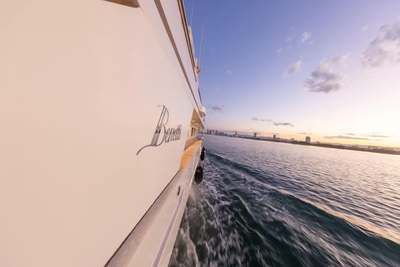 Mistress Yacht Photos Pics 