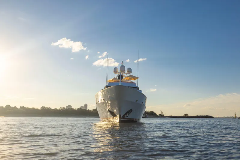 Mistress Yacht Photos Pics 