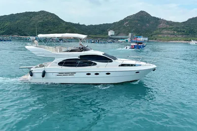 Azimut 46
