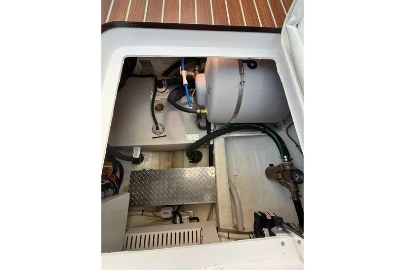 Luna Yacht Photos Pics Engine compartment of a 2020 Back Cove 37 boat, showing mechanical components.