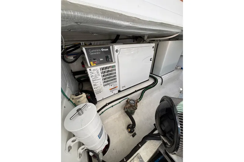 Luna Yacht Photos Pics Engine room of 2020 Back Cove 37 with Cummins Onan generator.