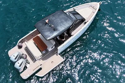 2024 Virtue V10 Top