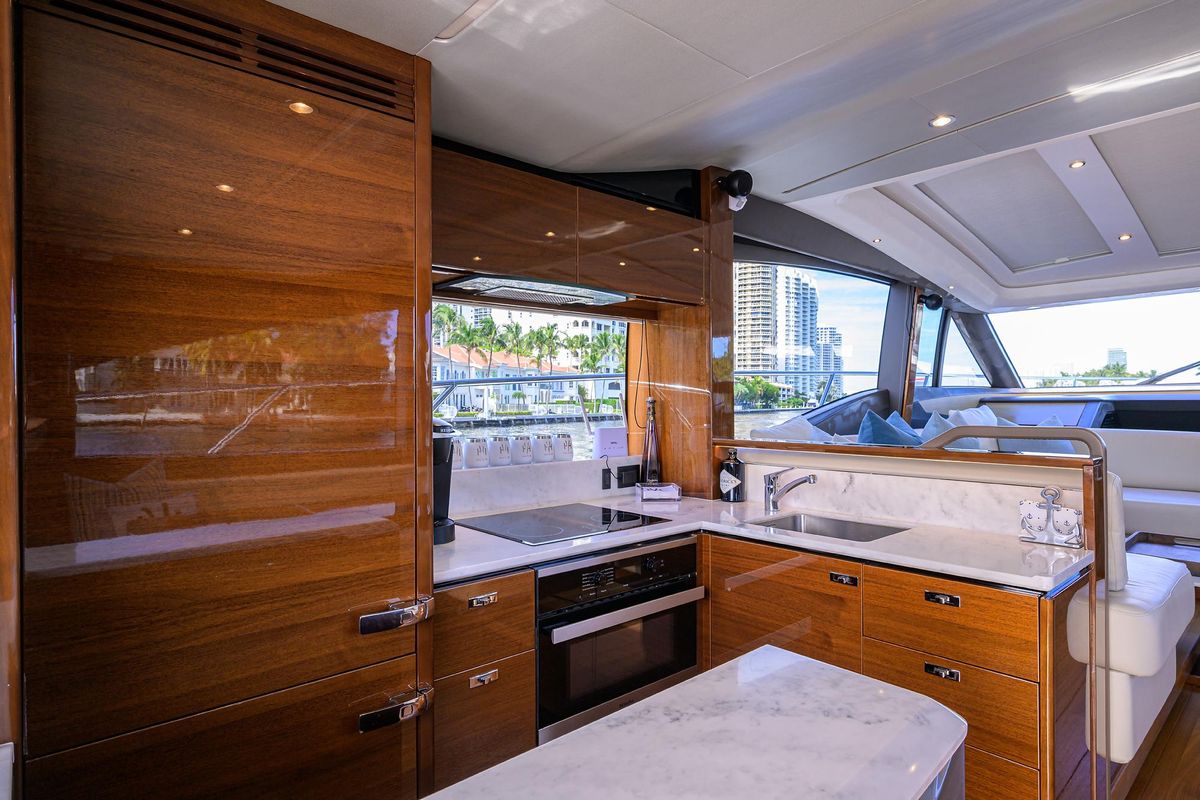 2020 Princess 60 