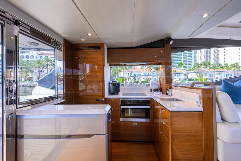 Haute Vie Yacht Photos Pics Princess 60 Haute Vie - Galley