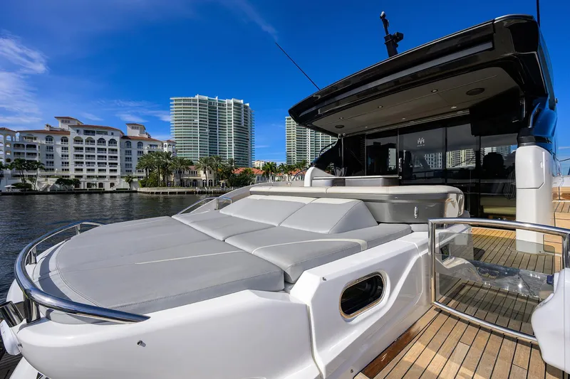 Haute Vie Yacht Photos Pics Princess 60 Haute Vie - Aft Deck