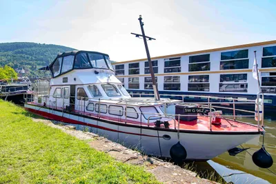 1971 Custom Unique 15 m Flybridge Motor Ya