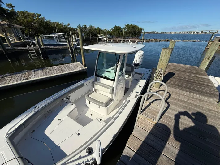  Yacht Photos Pics 2023 Everglades 253 Cc - Image 5