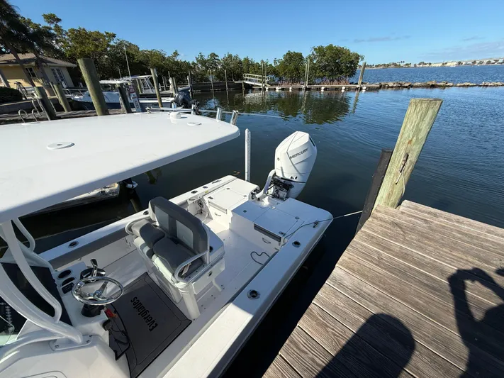  Yacht Photos Pics 2023 Everglades 253 Cc - Image 15