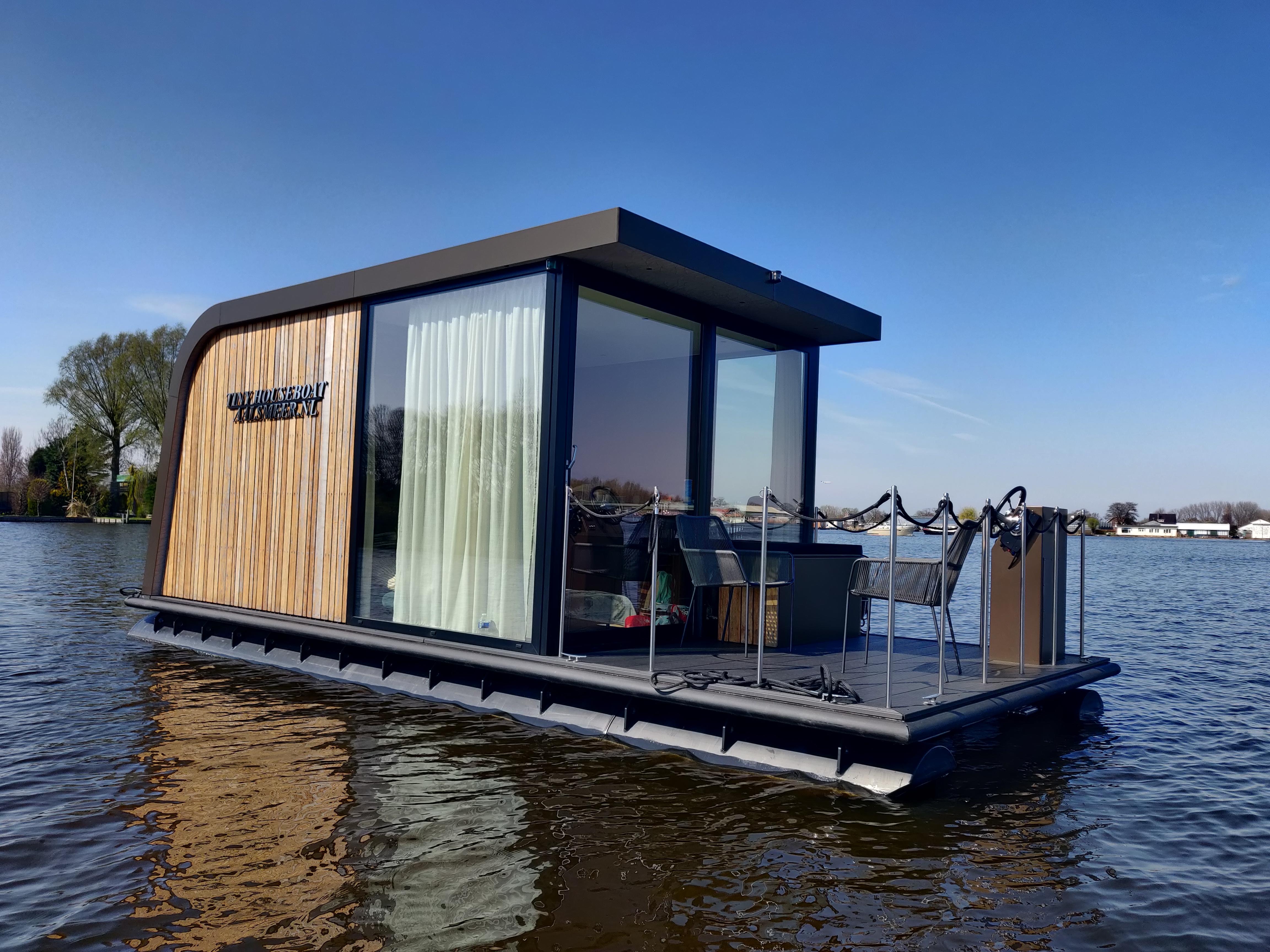 Tiny House Boat Design