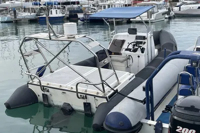 2002 Redbay Boats Stormforce 7.4 Cabin